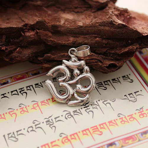 Handmade 925 Silver OM Mantra Hollow Out Pendant